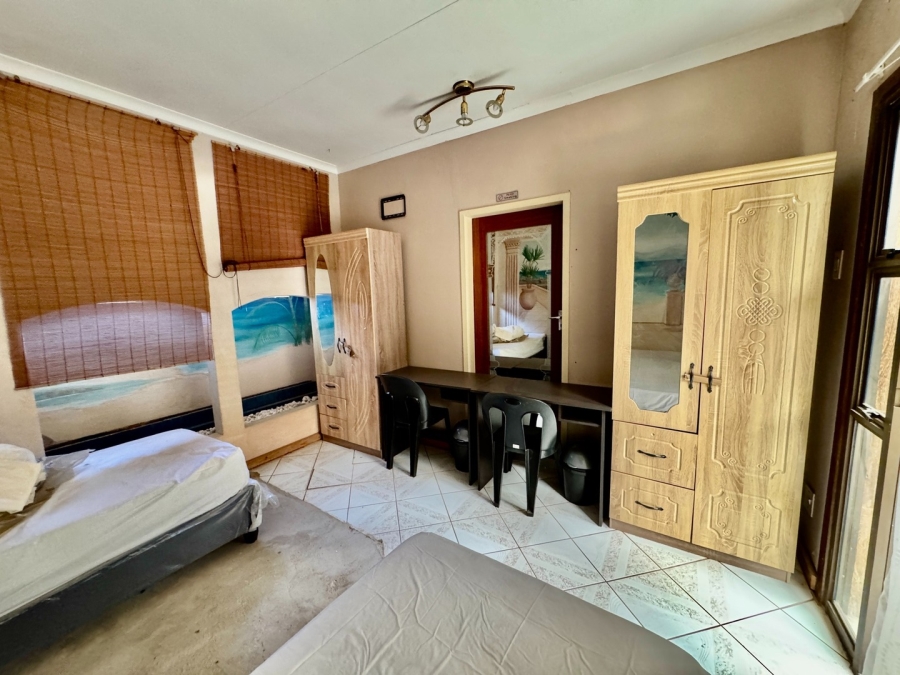23 Bedroom Property for Sale in Kannoniers Park North West